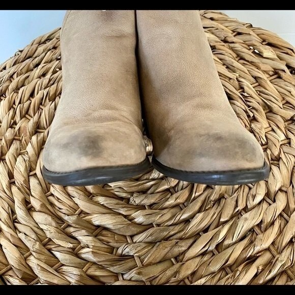 Steve Madden Adelphie Leather Distressed Ankle Booties Block Heal Slip On - Picture 8 of 12